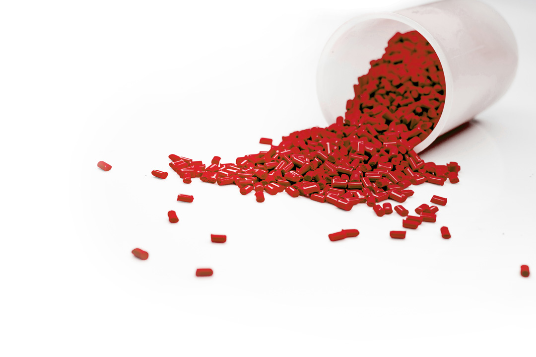 plastic-pellet-red-recycle