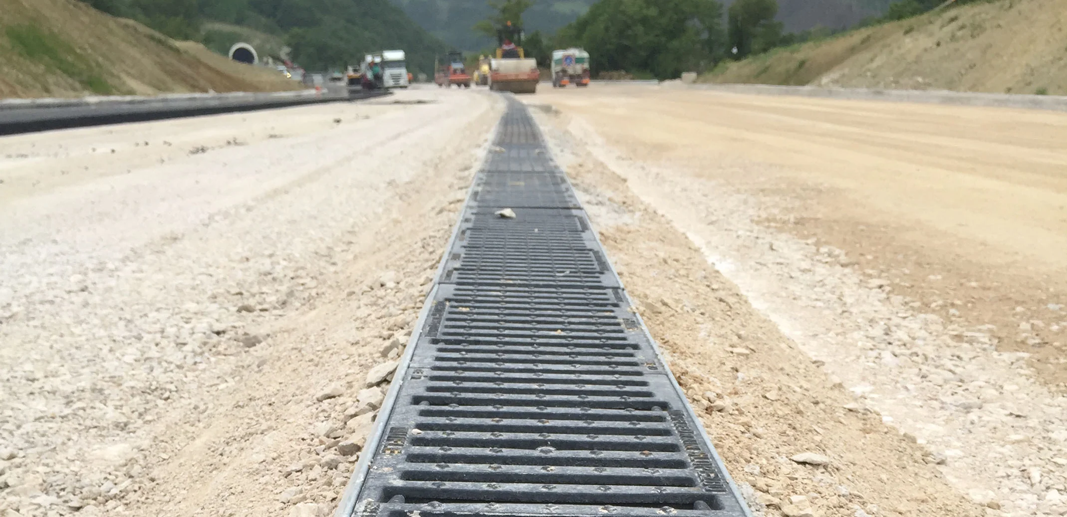 Canale di drenaggio con accessori – MufleDrain Slope